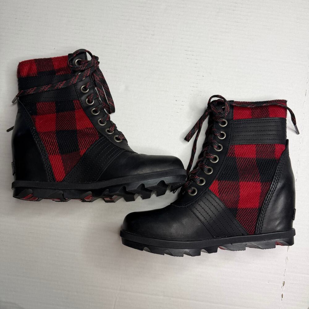 Sz 8 Sorel Lexie Wedge Boot red black plaid Grunge Punk Winter Flannel Cabincore - Picture 4 of 9